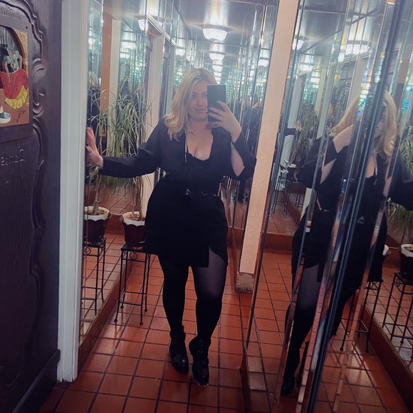 Hi friends, I’m Danielle! 🤍✨🕊♋️ - Picture 15 of 16